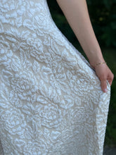 Load image into Gallery viewer, Sweetheart Neckline Strapless Midi Dress
