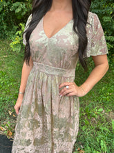 Load image into Gallery viewer, Gold Foil Flutter Sleeve Midi Dress

