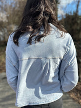 Load image into Gallery viewer, All Day Cropped Knit Denim Jacket Washed Indigo
