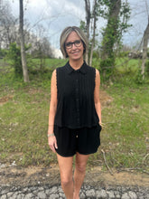 Load image into Gallery viewer, Soft Linen Tulip Shorts
