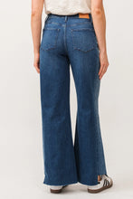 Load image into Gallery viewer, Fiona Super High Rise Wide Leg Jeans - Artic Blue
