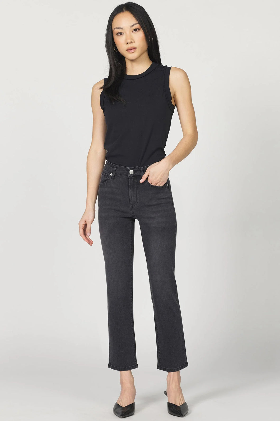 Anika Straight Jeans - Jet Set