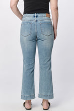 Load image into Gallery viewer, Jeanne High Rise Cropped Flare Jeans - Shelby
