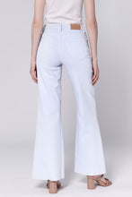 Load image into Gallery viewer, Fiona High Rise Wide Leg Jeans - Skyway
