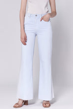 Load image into Gallery viewer, Fiona High Rise Wide Leg Jeans - Skyway
