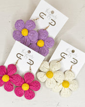 Load image into Gallery viewer, Wrapped Raffia Flower Earrings
