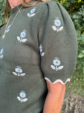 Load image into Gallery viewer, Half Sleeve Flower Embroidery Sweater Top
