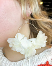 Load image into Gallery viewer, Wrapped Flower Wire Earrings
