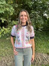 Load image into Gallery viewer, Floral Motif Short Sleeve Sweater
