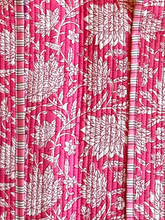 Load image into Gallery viewer, Quilted Toiletry Set
