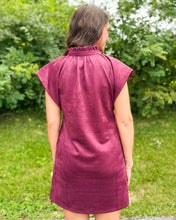 Load image into Gallery viewer, Plum Short Sleeve Suede Dress
