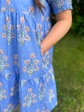 Load image into Gallery viewer, Blue Puff Sleeve Floral Dress
