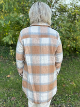 Load image into Gallery viewer, Fringe Detailed Long Plaid Jacket
