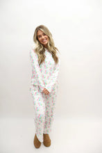 Load image into Gallery viewer, Annie Holiday Pajama Pant Set
