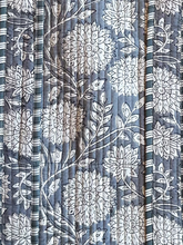 Load image into Gallery viewer, Quilted Toiletry Set
