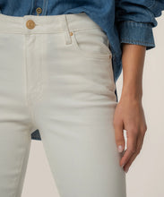 Load image into Gallery viewer, KUT Kelsey High Rise Ankle Flare - Ecru
