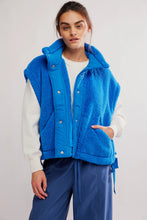 Load image into Gallery viewer, FP Scout It Out Vest
