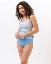 Load image into Gallery viewer, Peri Daisy Peplum Swim Top
