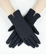 Load image into Gallery viewer, Quilted Solid Gloves
