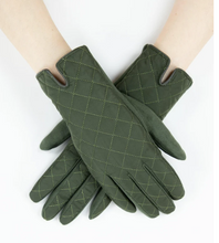 Load image into Gallery viewer, Quilted Solid Gloves
