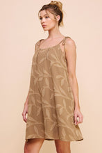 Load image into Gallery viewer, Flowy Woven Cami Dress
