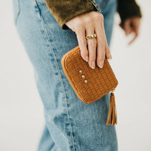 Load image into Gallery viewer, Wynona Woven Wallet

