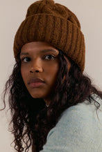 Load image into Gallery viewer, Coast Line Beanie
