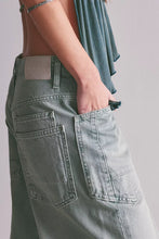 Load image into Gallery viewer, FP Minimalist Moxie Boyfriend
