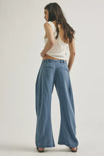 Load image into Gallery viewer, FP Spotlight Washed Chino Trouser
