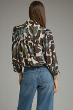 Load image into Gallery viewer, Floral Print Long Sleeve V Neck Blouse
