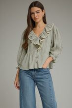Load image into Gallery viewer, Stripe 3/4 Balloon Sleeve Top
