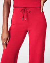 Load image into Gallery viewer, SPANX AirEssentials Wide Leg Pant
