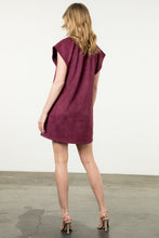 Load image into Gallery viewer, Plum Short Sleeve Suede Dress
