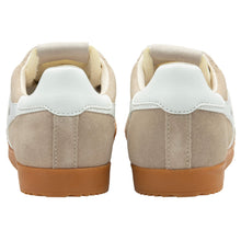 Load image into Gallery viewer, Elan Sneakers
