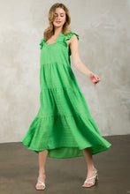 Load image into Gallery viewer, Kelly Green Textured Tiered Maxi Dress
