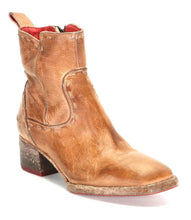 Load image into Gallery viewer, Merryli Boots, Tan Rustic - Bedstu
