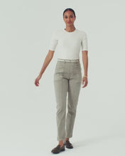 Load and play video in Gallery viewer, SPANX Stretch Twill Straight Leg Pant
