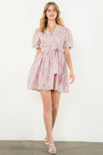 Load image into Gallery viewer, Pink Puff Sleeve Floral Dress

