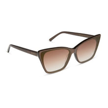 Load image into Gallery viewer, DIFF - Alina Moscow Mule + Brown Gradient Gold Flash Sunglasses
