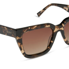 Load image into Gallery viewer, DIFF - Amara Espresso Tortoise + Brown Gradient Polarized Sunglasses
