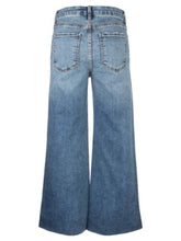 Load image into Gallery viewer, KUT Meg High Rise Wide Leg Raw Hem - Family
