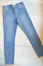 Load image into Gallery viewer, Vintage Conrad Ankle Jean
